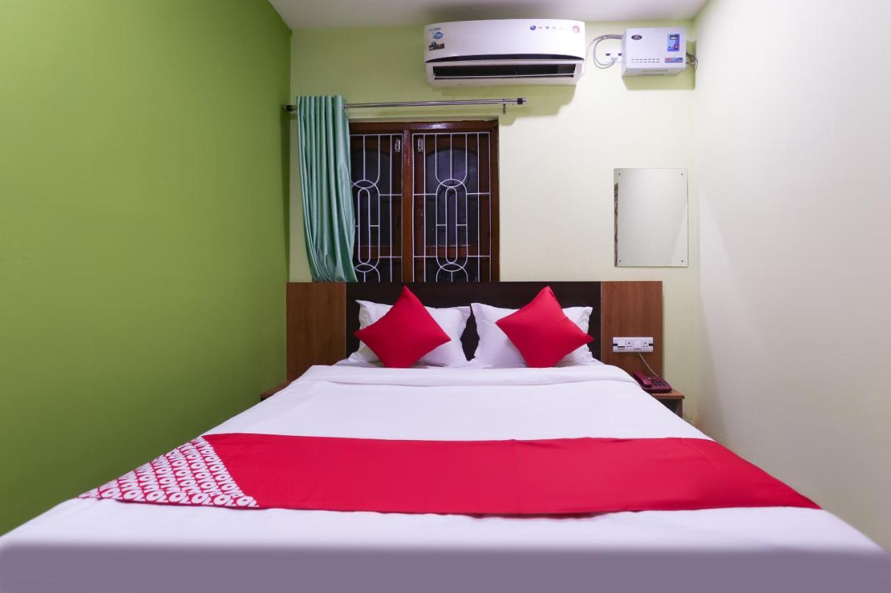 Vaccinated Staff- Oyo 45958 New Castle Inn Bhubaneswar Exterior photo