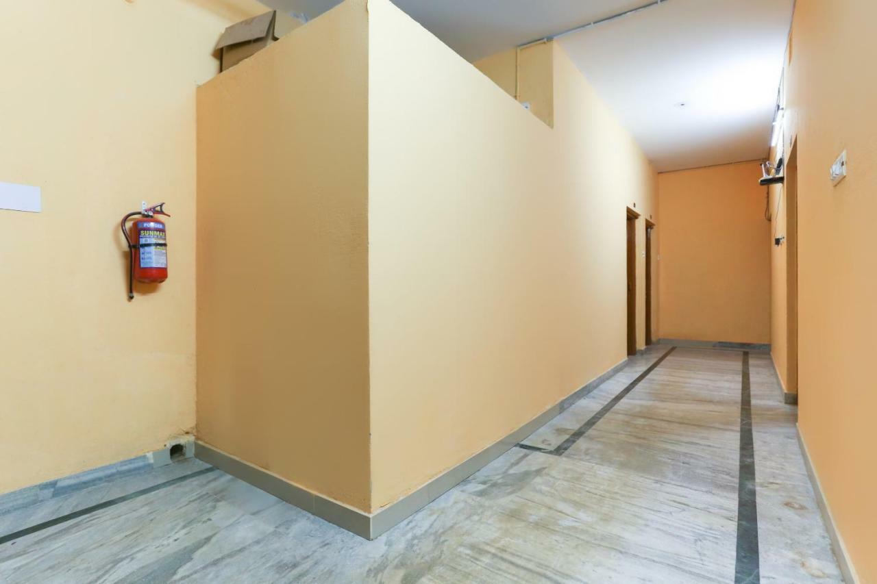 Vaccinated Staff- Oyo 45958 New Castle Inn Bhubaneswar Exterior photo